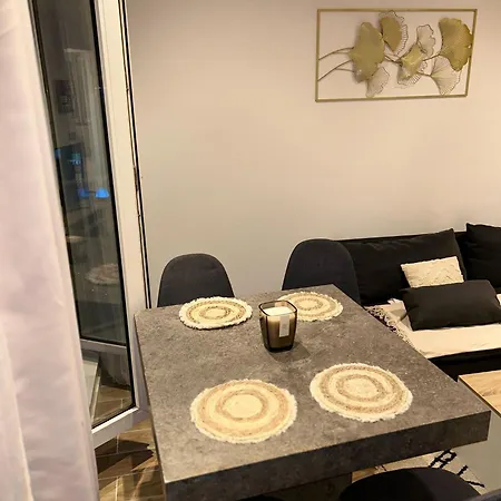 Le Chic Cosy Апартаменты Нантерр