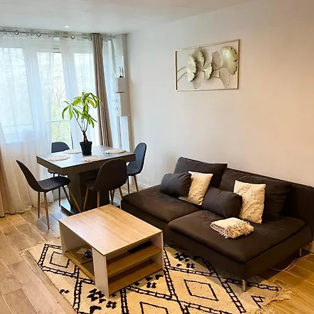 Апартаменты Le Chic Cosy *